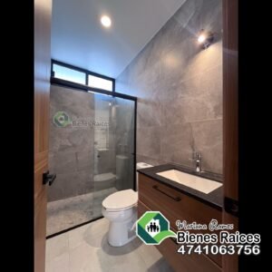 HERMOSA CASA EN VENTA🏡🏡🏡con 4 Recamaras