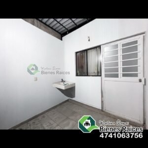 Casa seminueva en Venta🏡🏡 3 Habitaciones en Lagos de Moreno