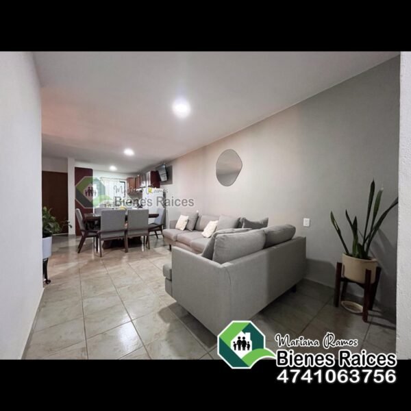 Casa seminueva en Venta🏡🏡 3 Habitaciones en Lagos de Moreno